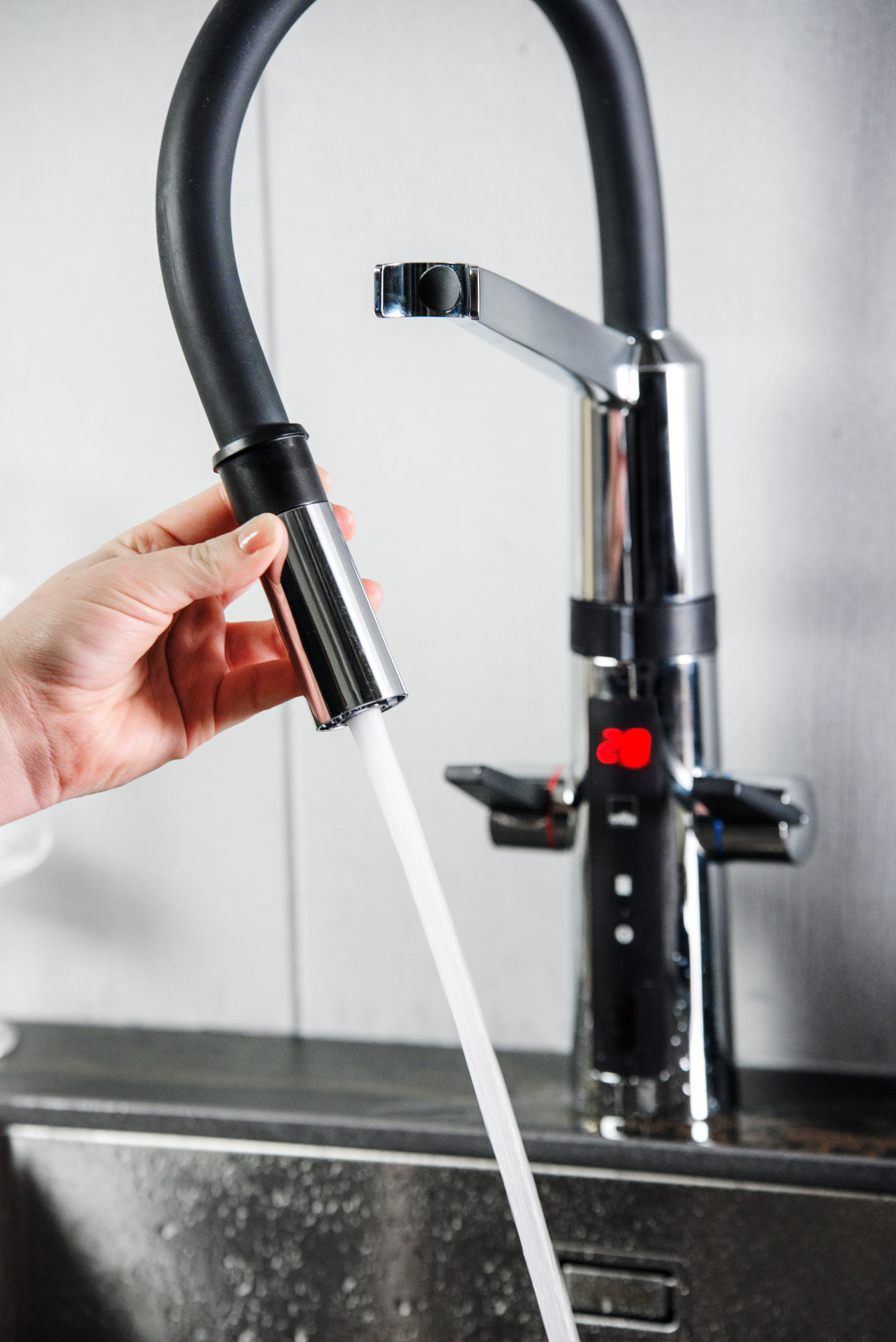 Keittiöhana Oras Optima 2728F kääntyvällä juoksuputkella