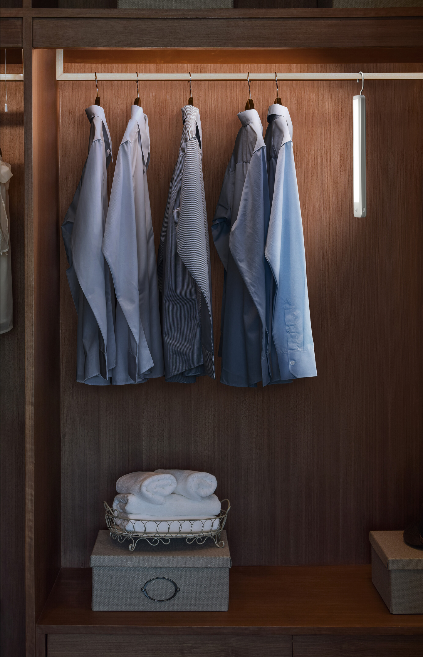 LINEAR OSRAM LED HANGER USB 270MM