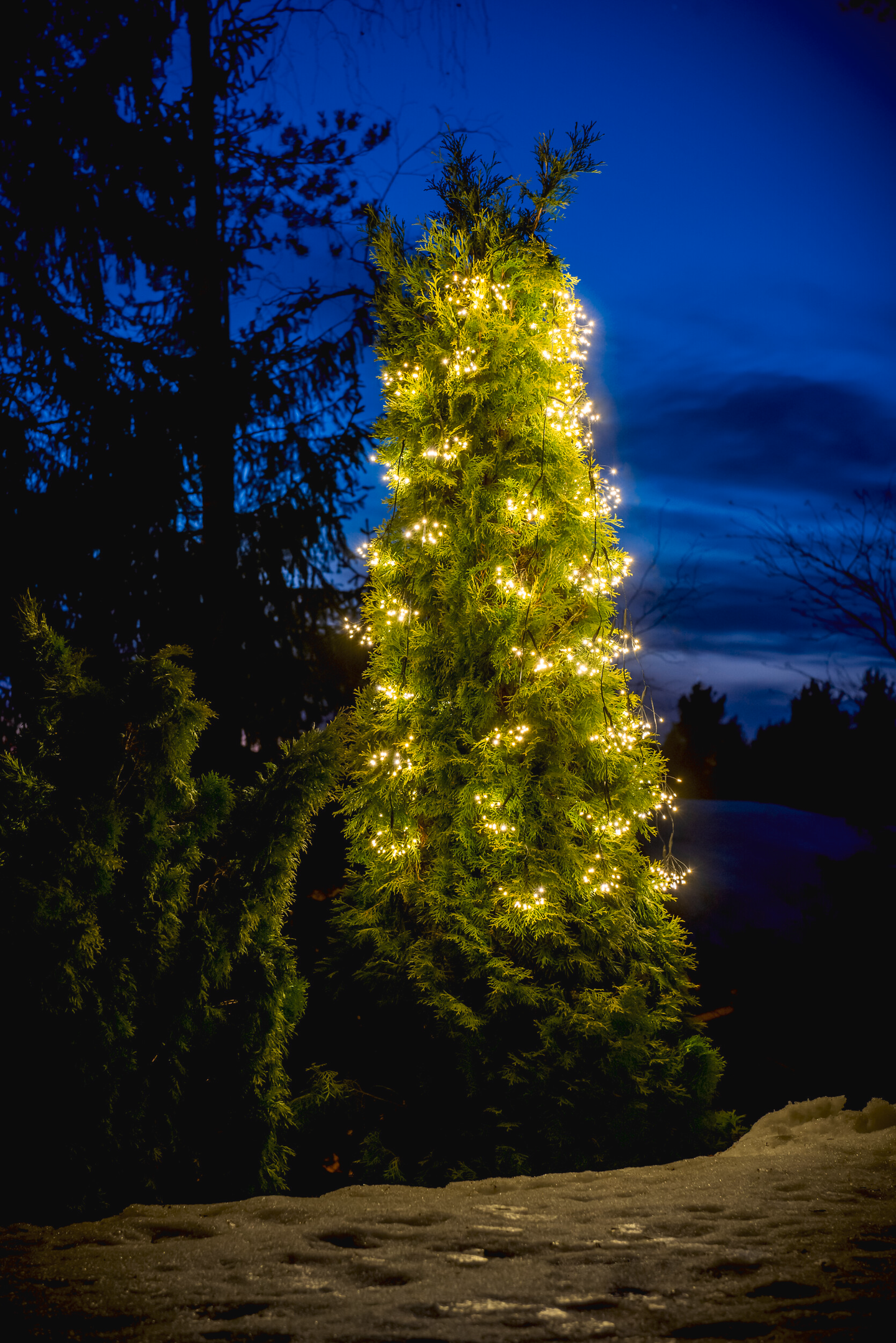 Valokoriste Airam valoputous Victoria 960 lediä IP44