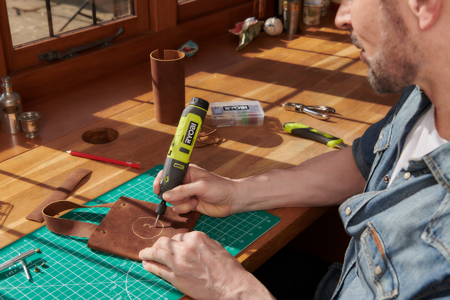 Pienoisporakone Ryobi RRT4-120GA15 4V USB 1x2,0Ah