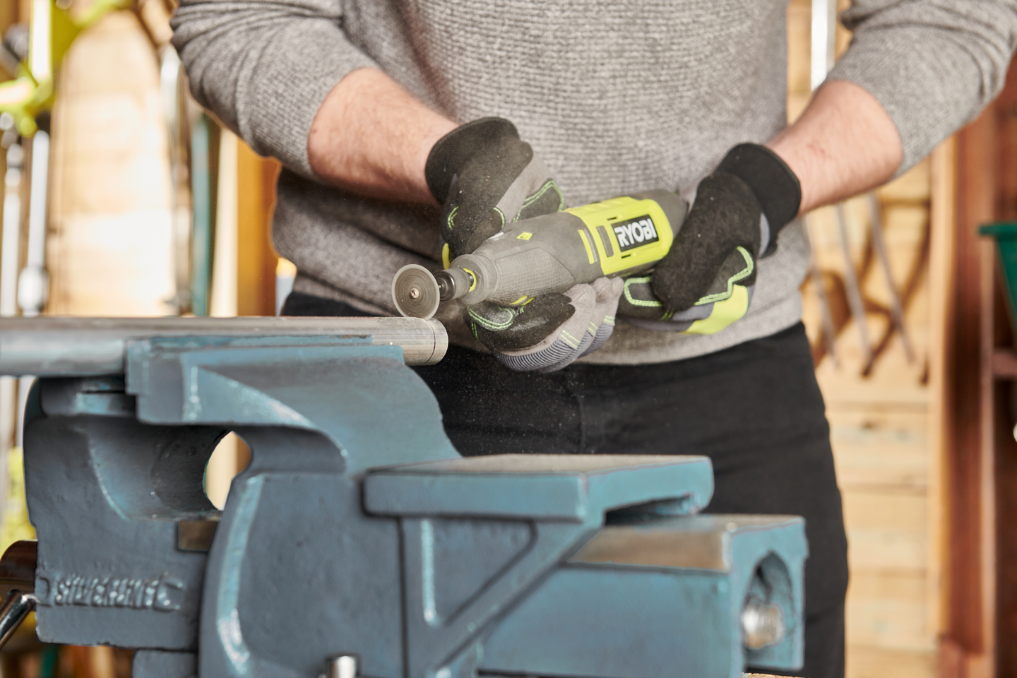 Pienoisporakone Ryobi RRT12-120BA3/35 12V USB