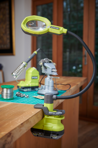 Suurennuslasivalaisin Ryobi RML18-0 18V runko