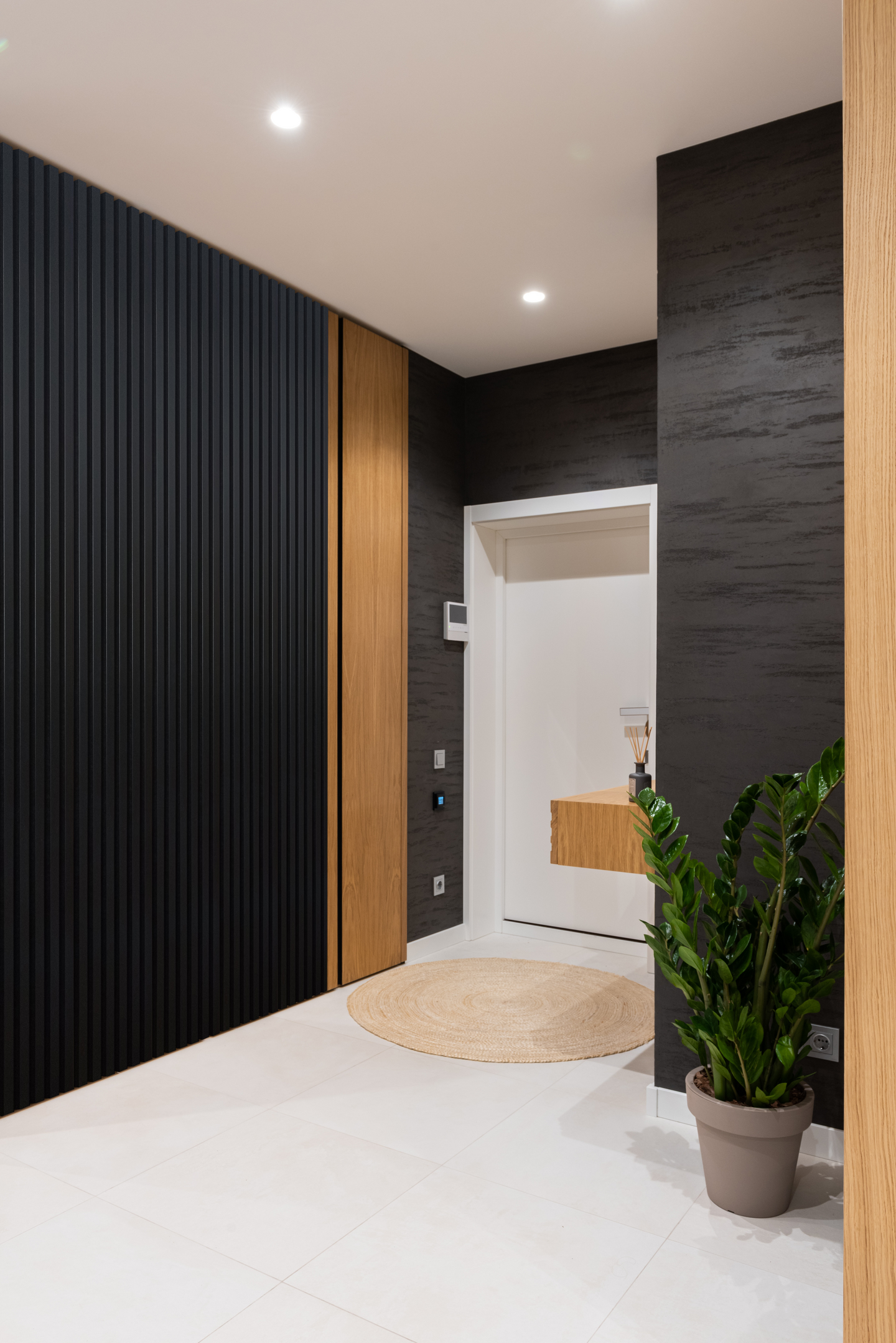 Akustiikkarimapaneeli 265x30x2 musta