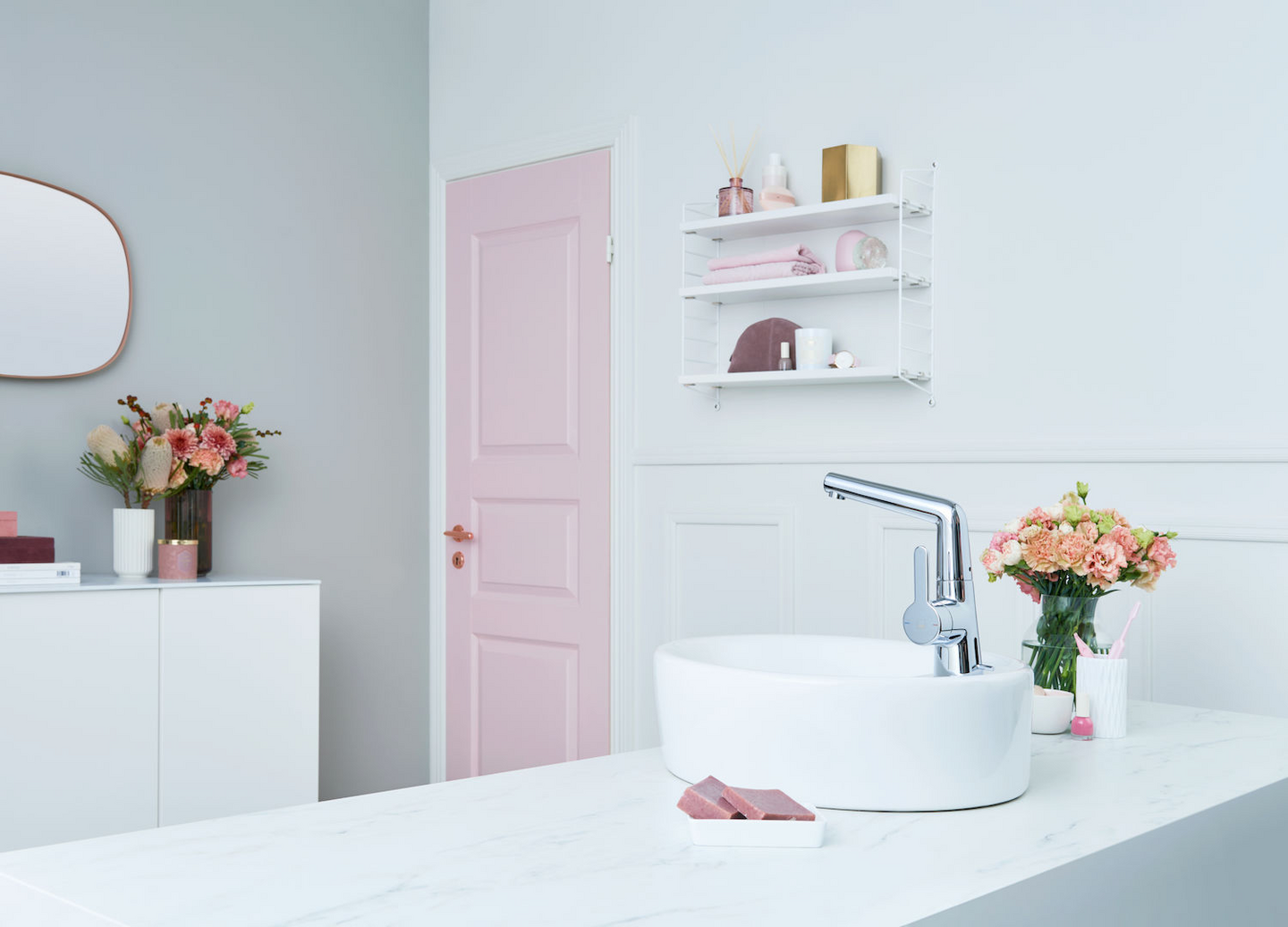 Pesuallashana Oras Inspera 3008F Bidetta-käsisuihkulla