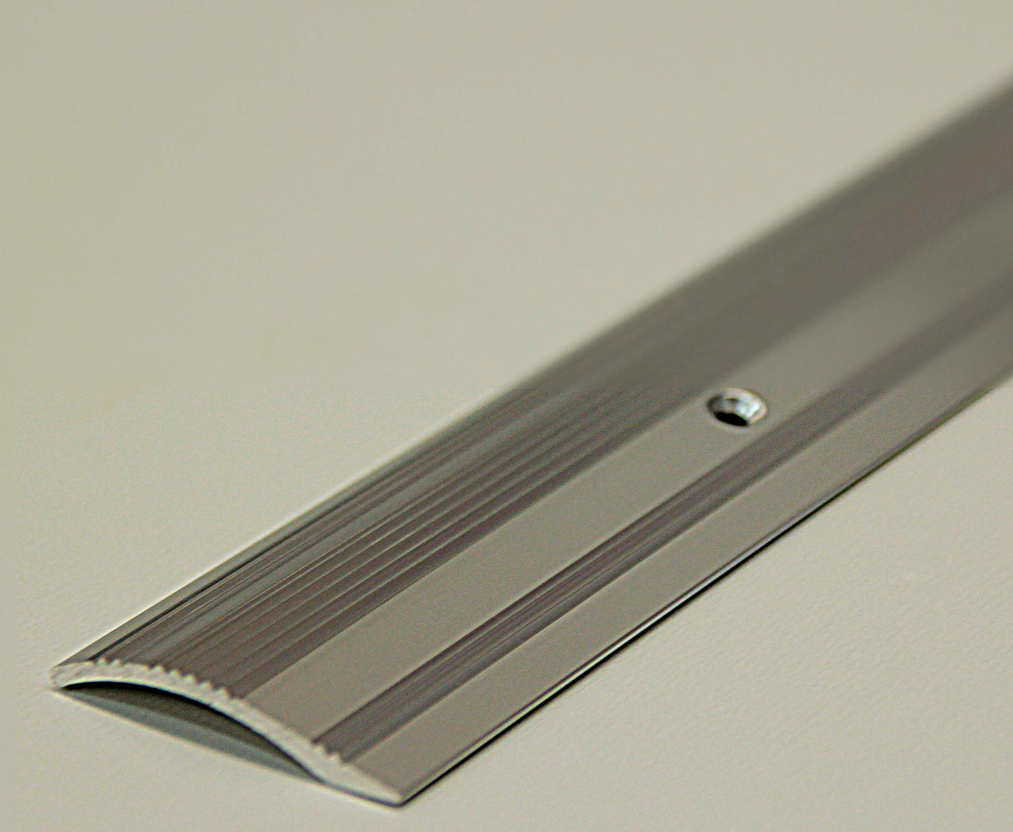 Sauma-päätelista 40 mm C4 KR 180 IP kromi