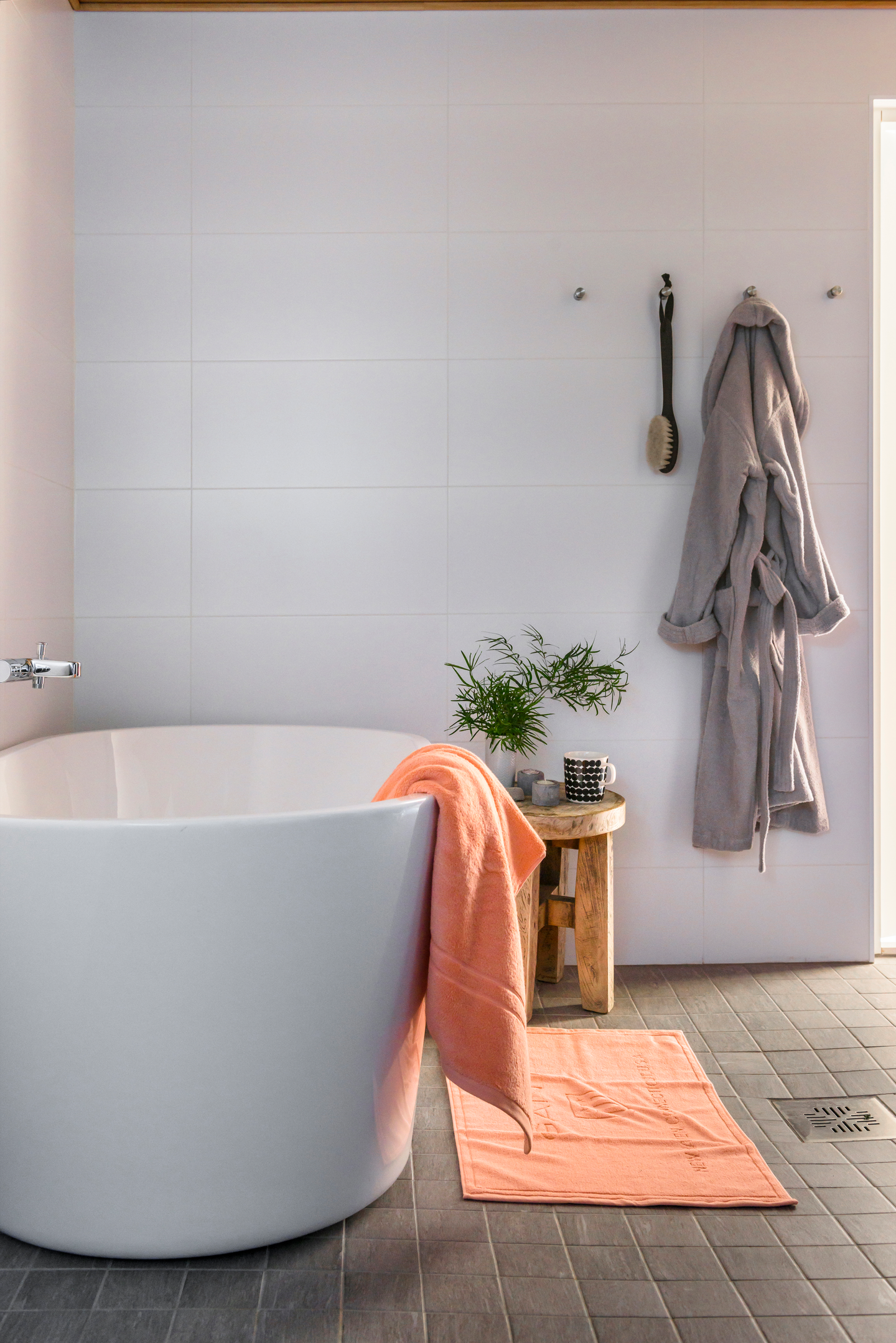 Seinälaatta Cello Elegante 30x60 valkoinen matta 1,08m²