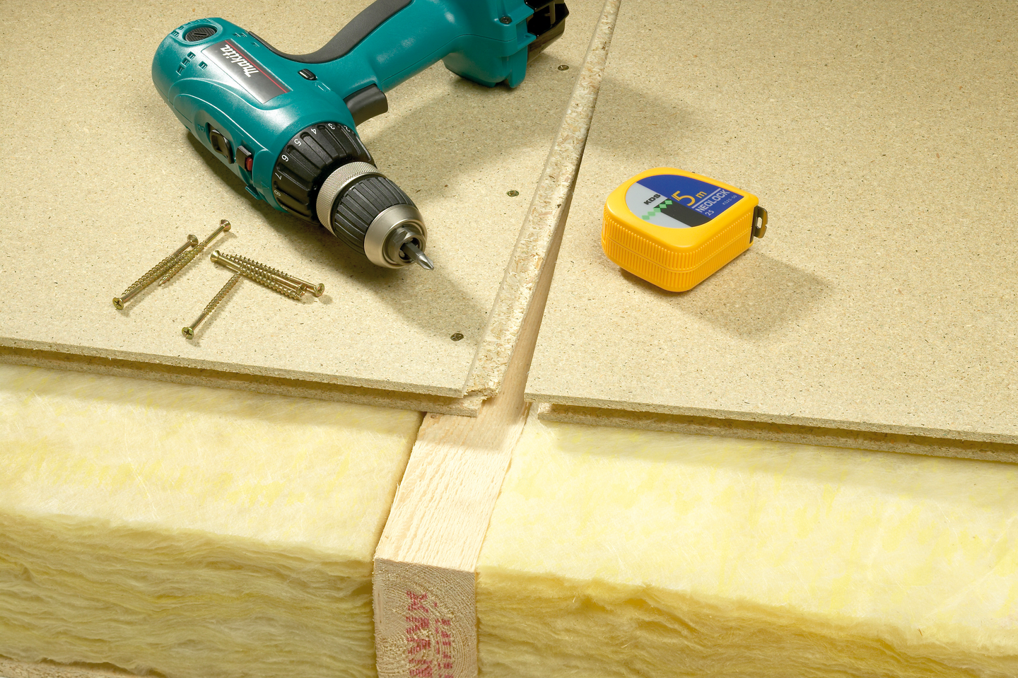 Lastulevy KoskiFloor 22x2400 P6 TG4 pontattu