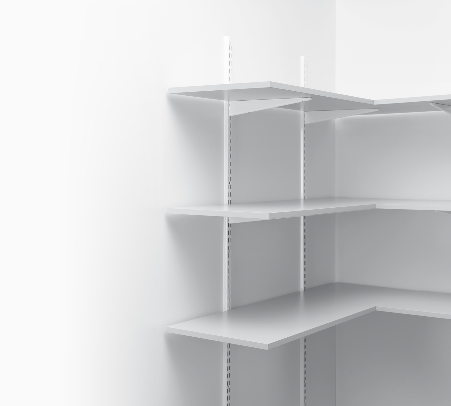 Hyllylevy KoskiKant valkoinen