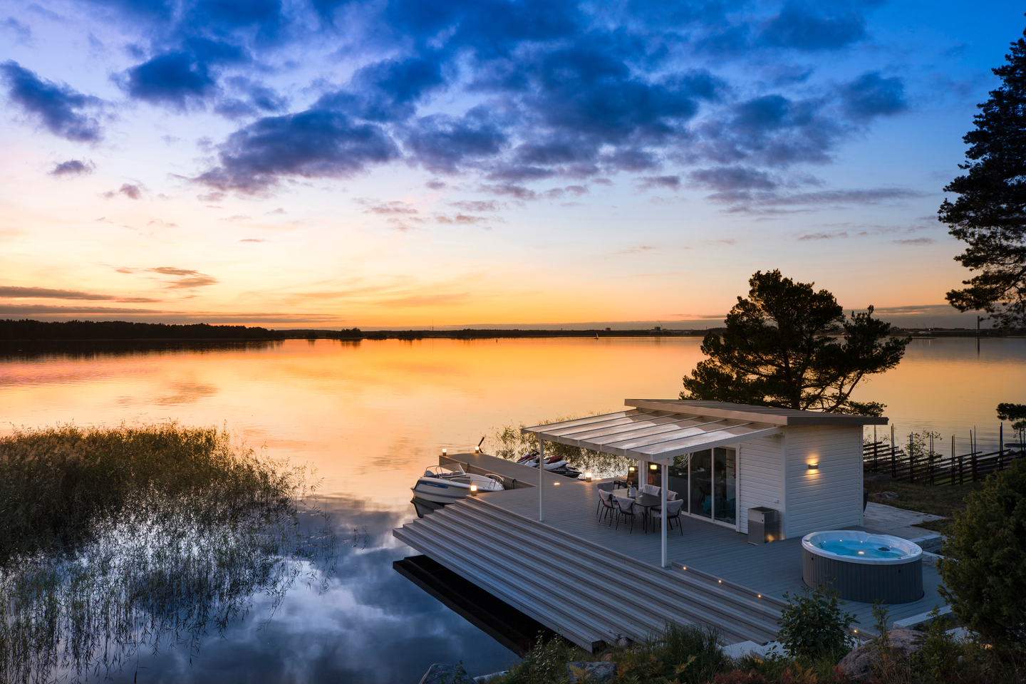 Terassilauta UPM ProFi Deck kastanjanruskea 28x150x4000