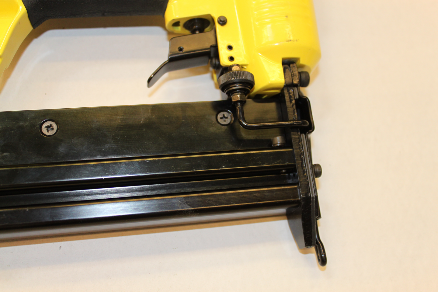 Viimeistelynaulain FXA 50 18g 20-50mm