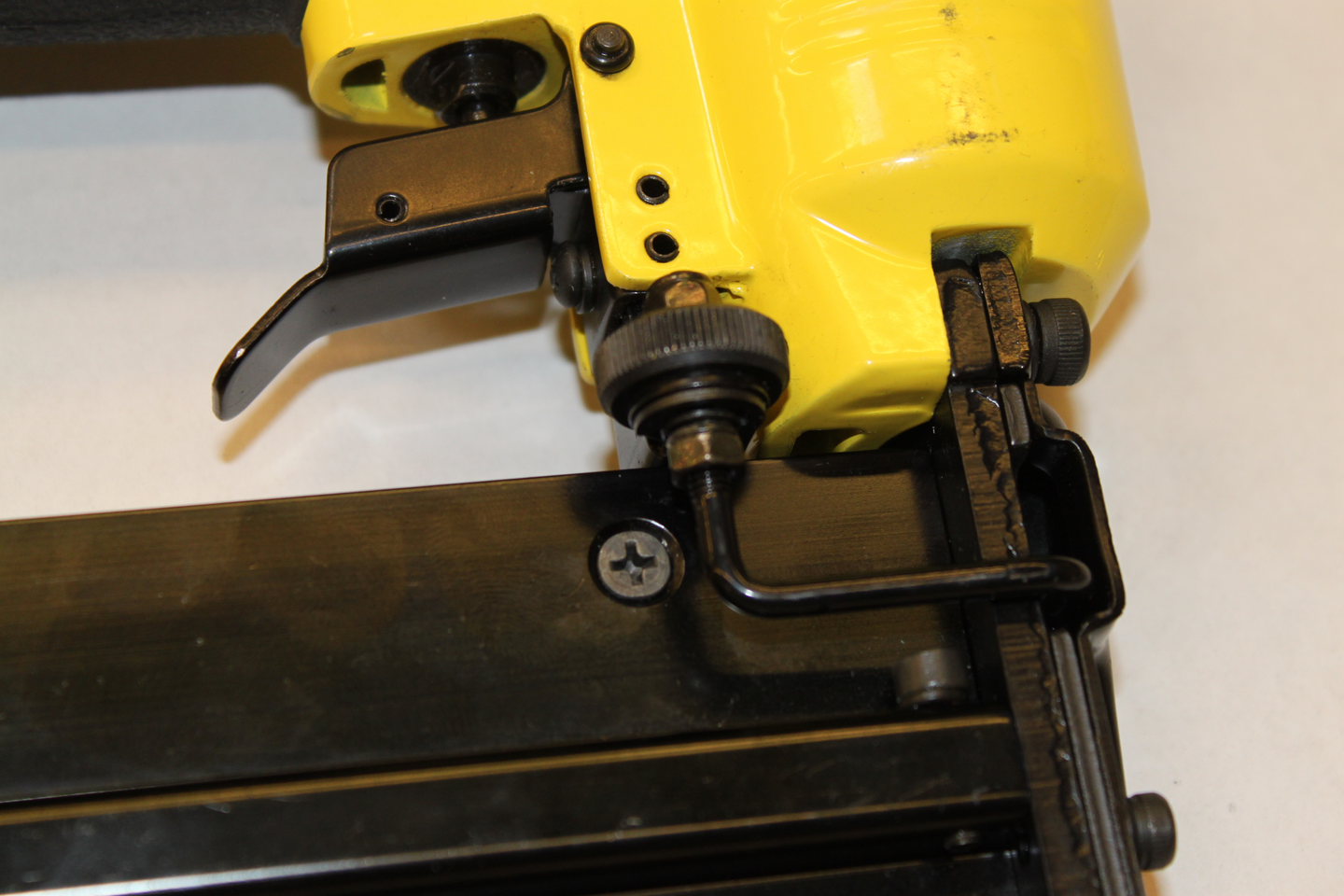 Viimeistelynaulain FXA 50 18g 20-50mm