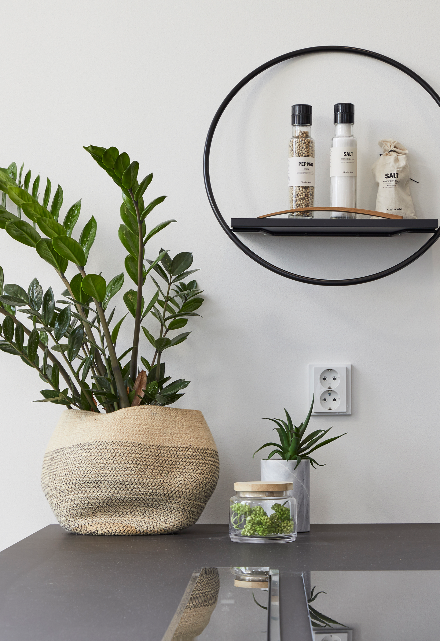 Pistorasia ABB Impressivo 302E-84P 2-osainen valkoinen