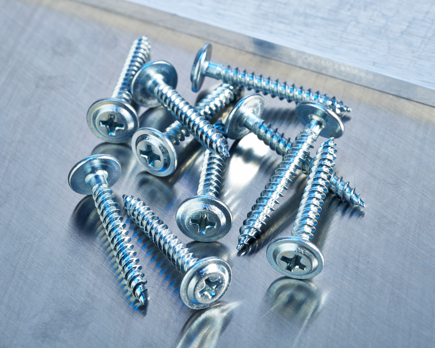 Litteäkupuruuvi PROF Zn PH2 4,2x32 500kpl