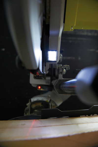 Katkaisu- ja jiirisaha Ryobi EMS254L 2000W 254mm terä