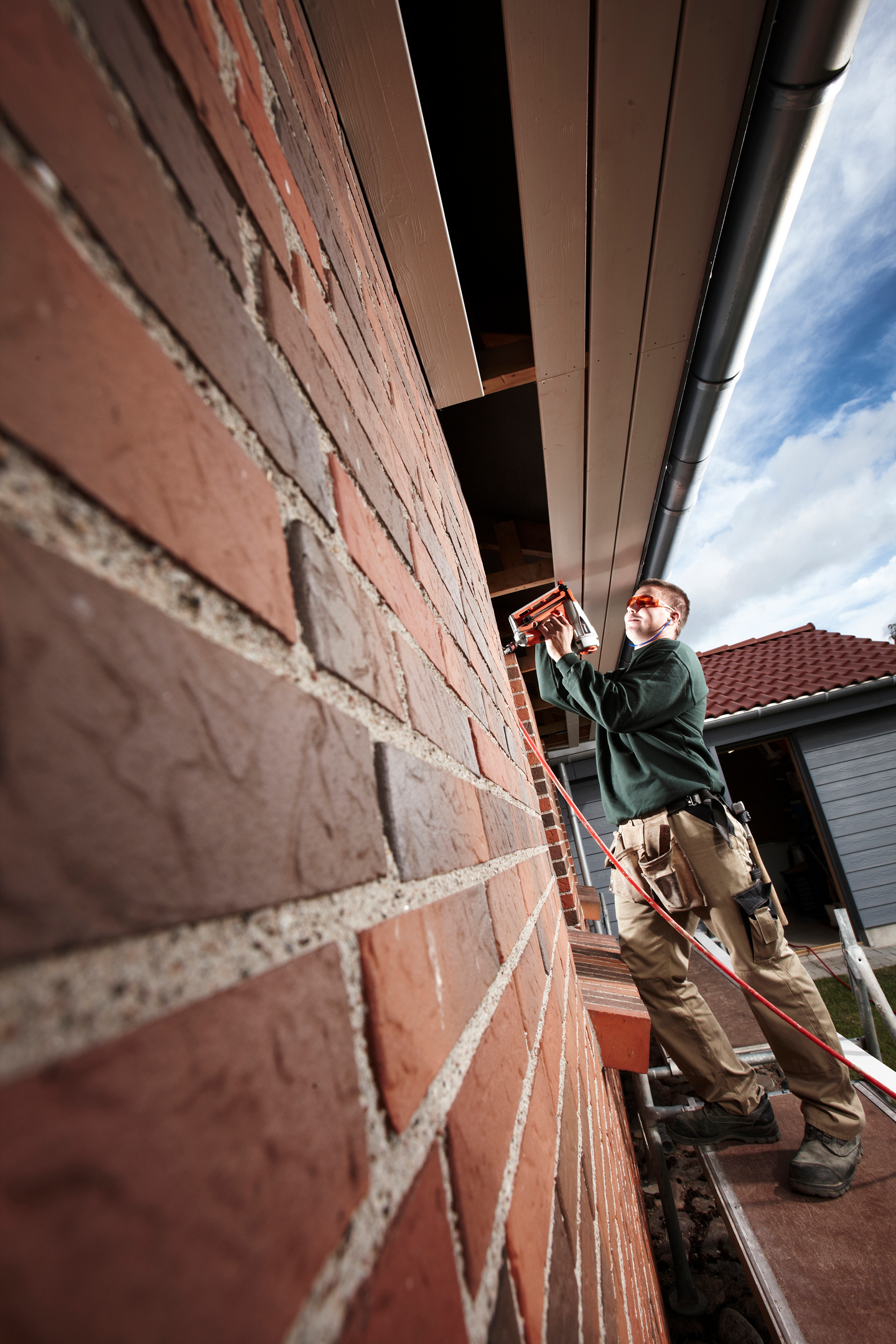 Viimeistelynaula Paslode 20° 32x1,6mm sähkösinkitty 2000kpl