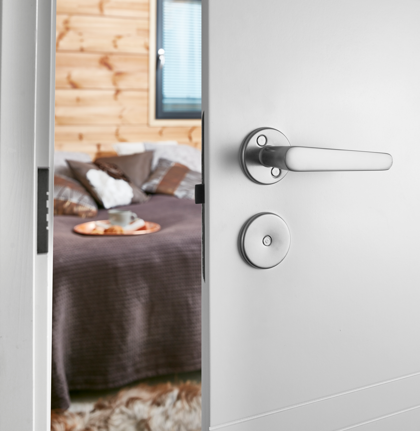 Peitekilpi Fiorin Oval Zn matta kromi