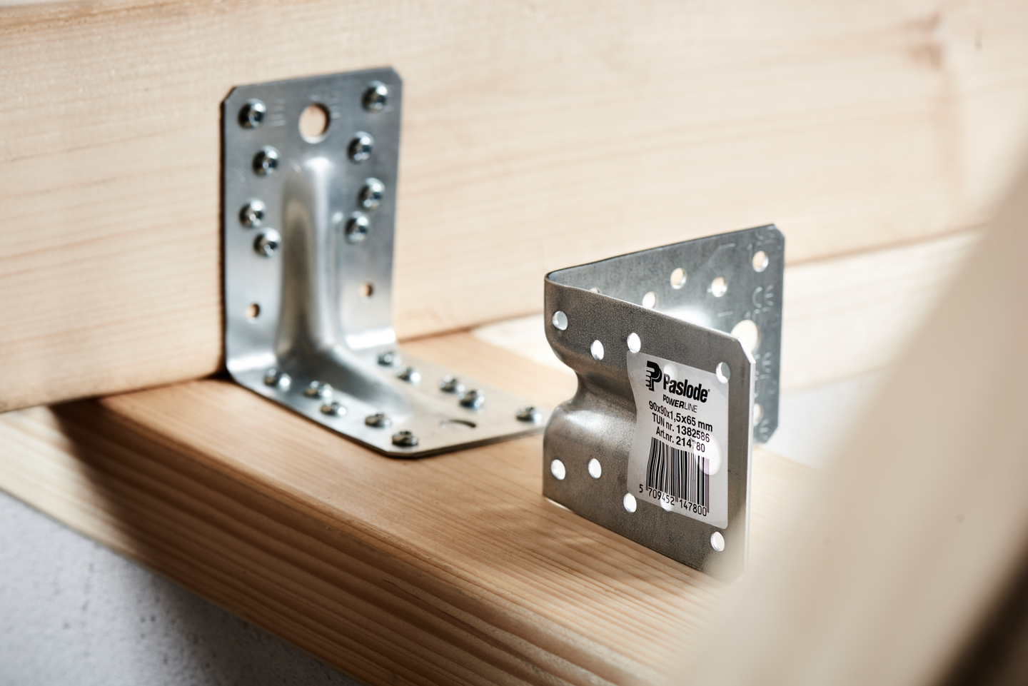 Kulmalevy Paslode 90x90x1,5x65mm vahvistettu Powerline V2 214780