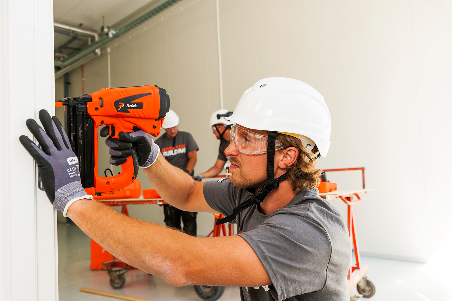 Impulssiviimeistelynaulain Paslode IM50 F18 Lithium