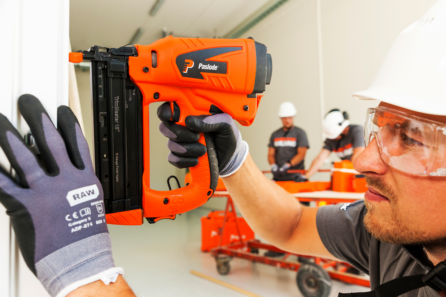 Impulssiviimeistelynaulain Paslode IM50 F18 Lithium