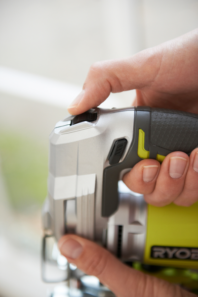 Heiluripistosaha Ryobi RJS980-K 600W