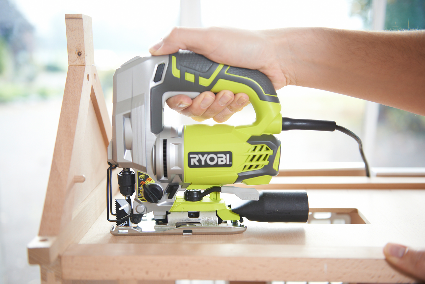 Heiluripistosaha Ryobi RJS980-K 600W