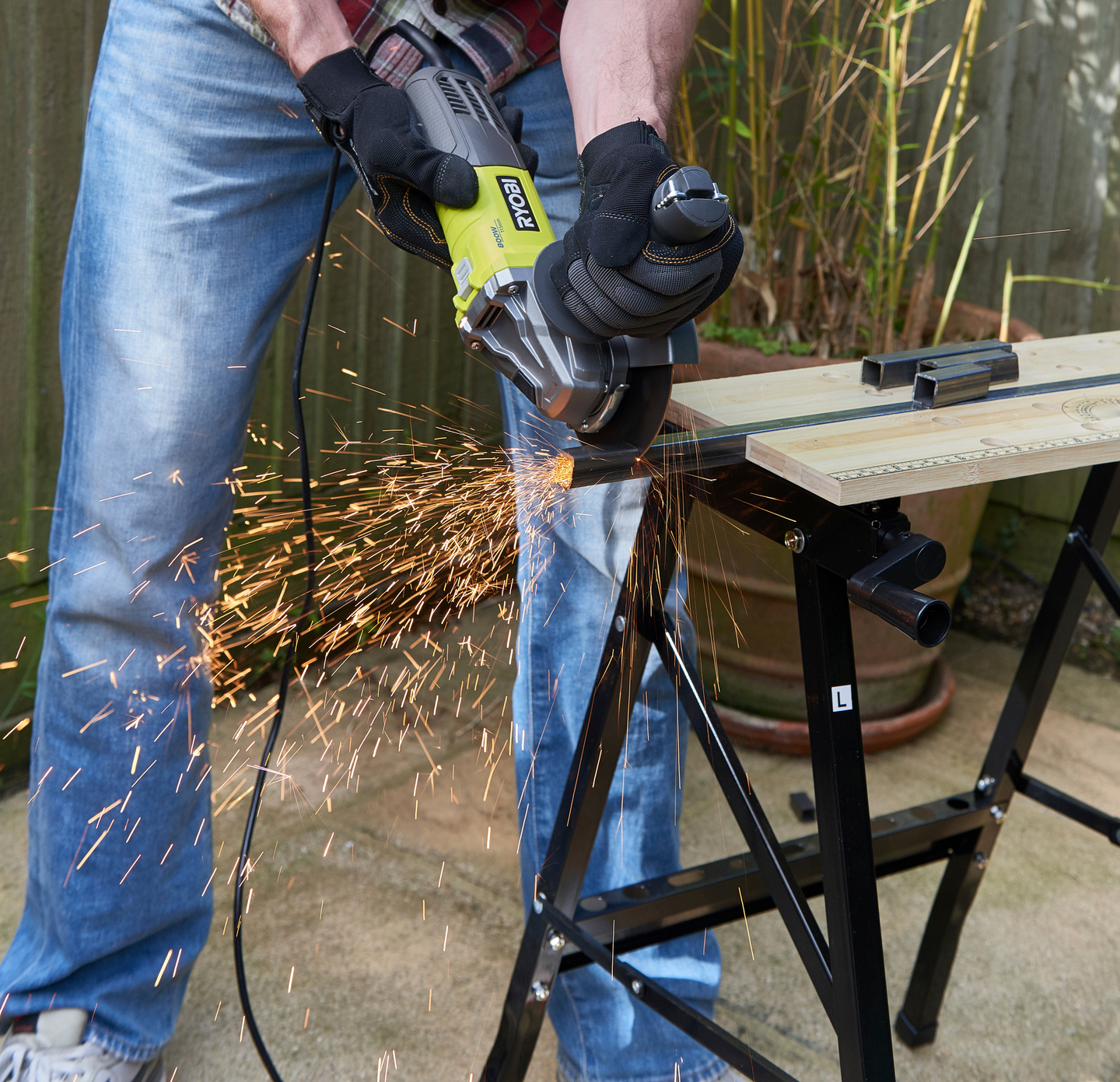 Kulmahiomakone Ryobi RAG800-125G 800W