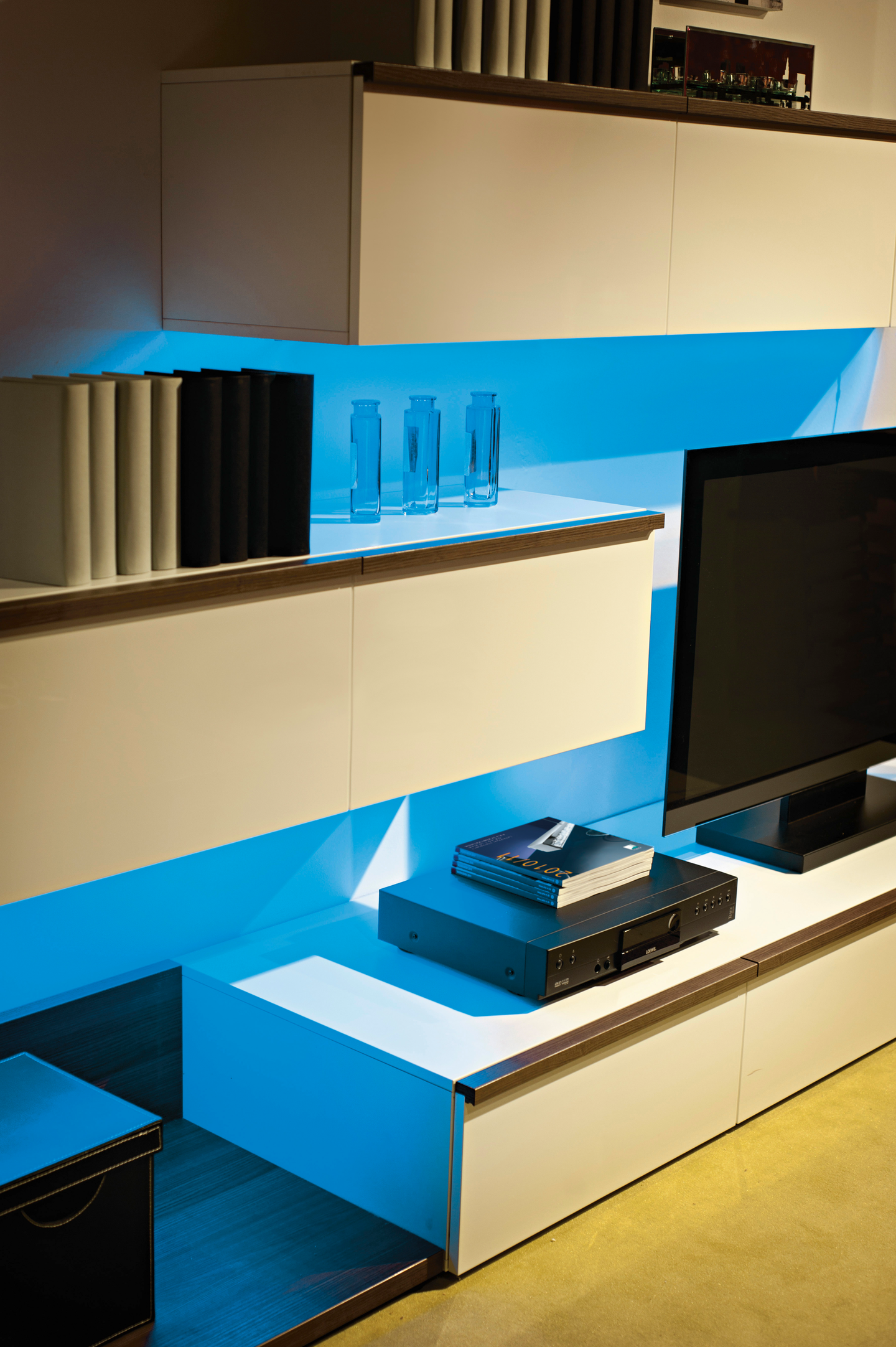 Led-nauhasetti EGLO RGB 3m 13,5W 250lm