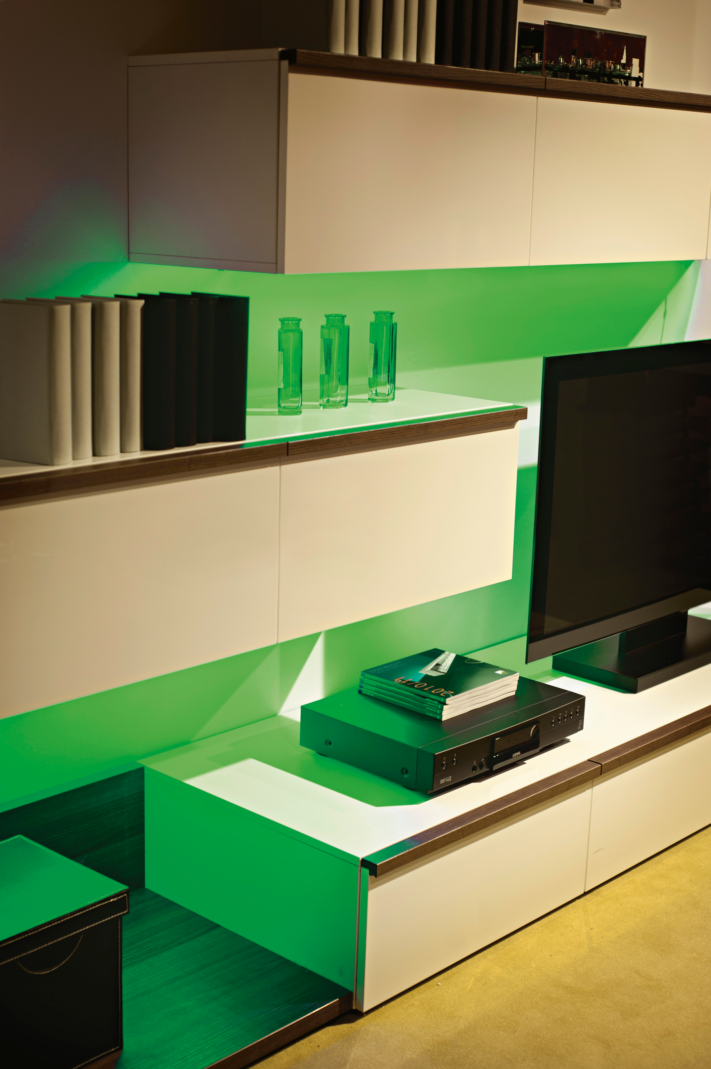 Led-nauhasetti EGLO RGB 3m 13,5W 250lm