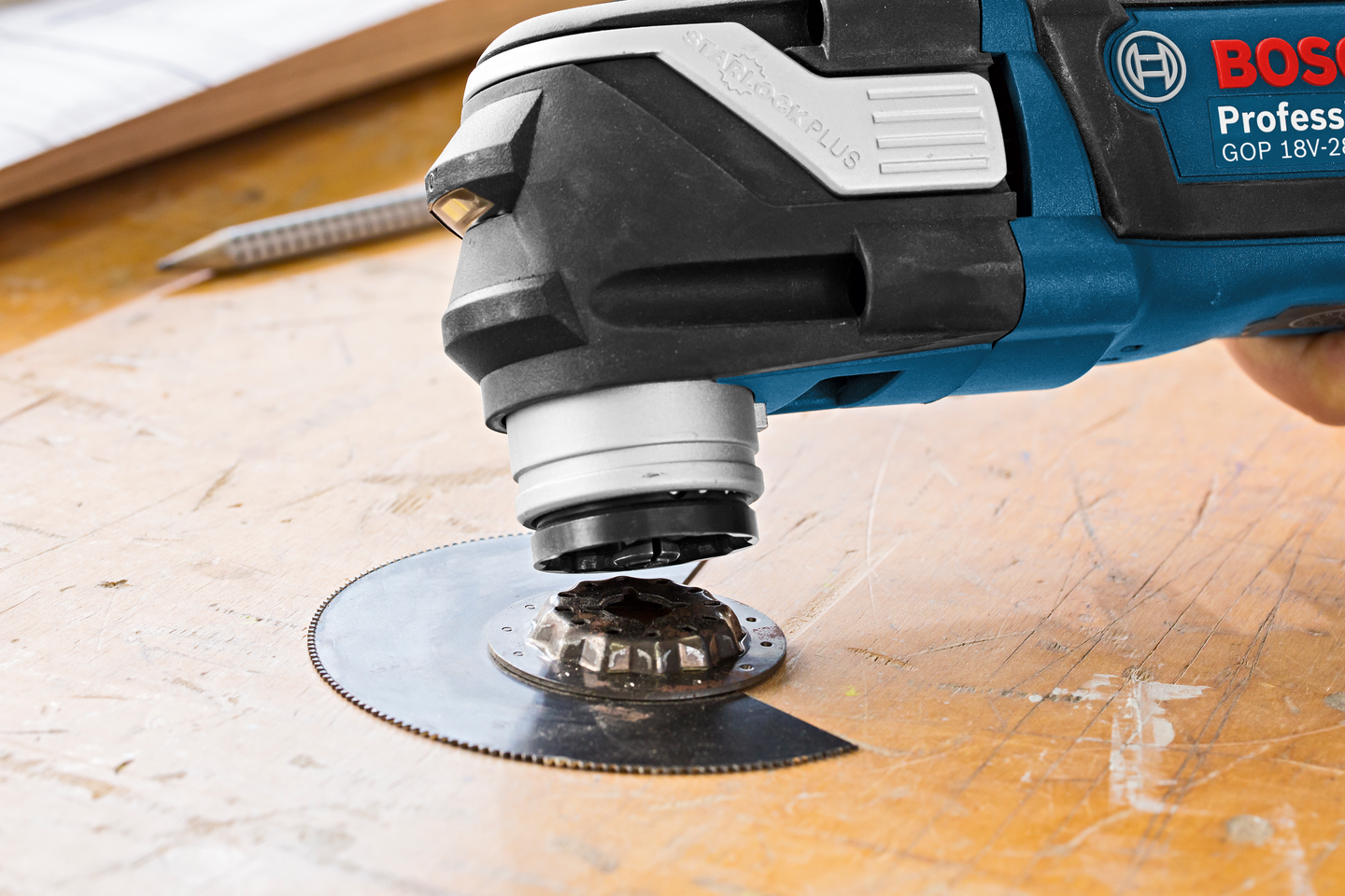 MULTIVERKTYG BOSCH MULTICUTTER GOP L-BOXX SOLO 18V-28