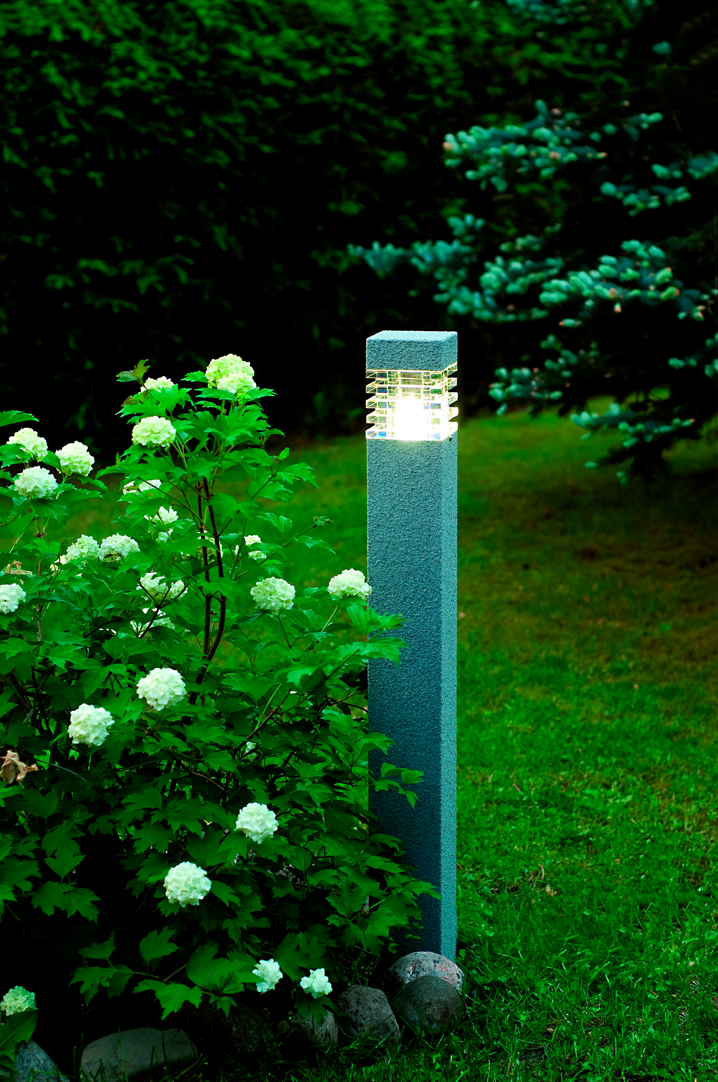 Ulkopylväsvalaisin Airam Kallio harmaa kivipinnoite