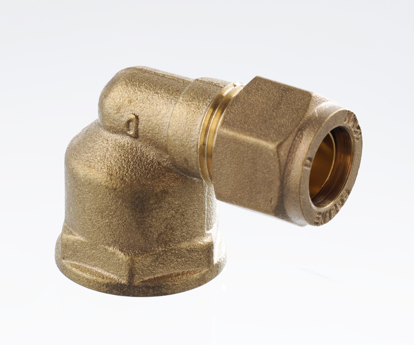 PUSERRUSKULMALIITIN  12 X 3/8 PROF