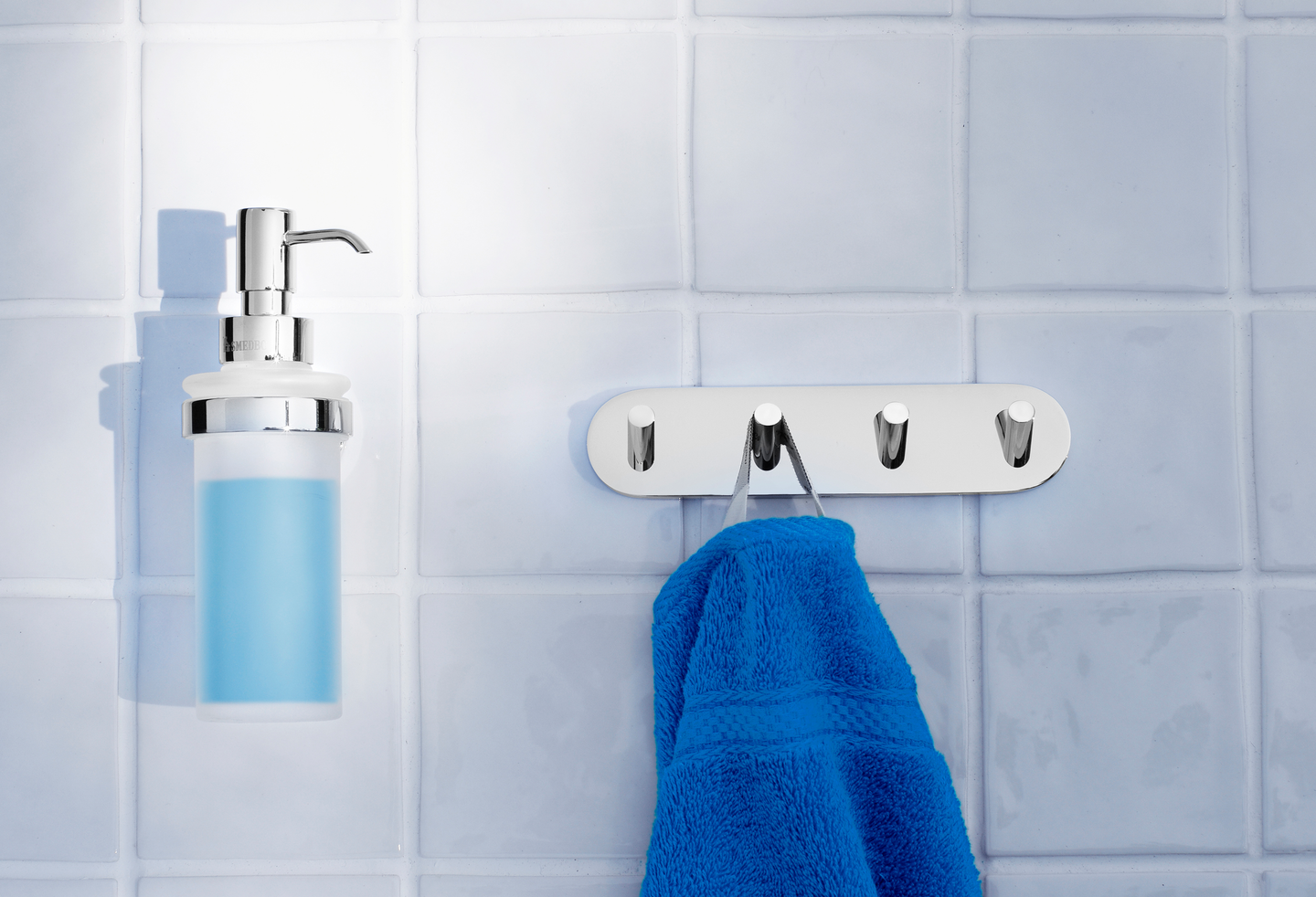 Nelikoukkusarja Smedbo Home kromi HK359