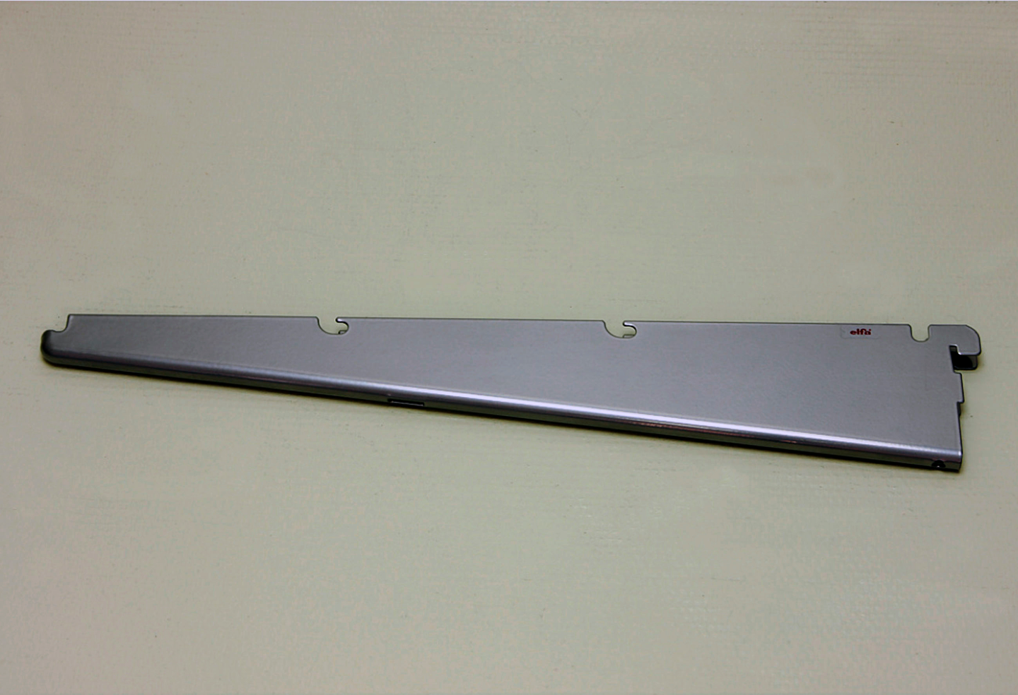 Lankahyllyn kannatin Elfa 320mm platina 410380