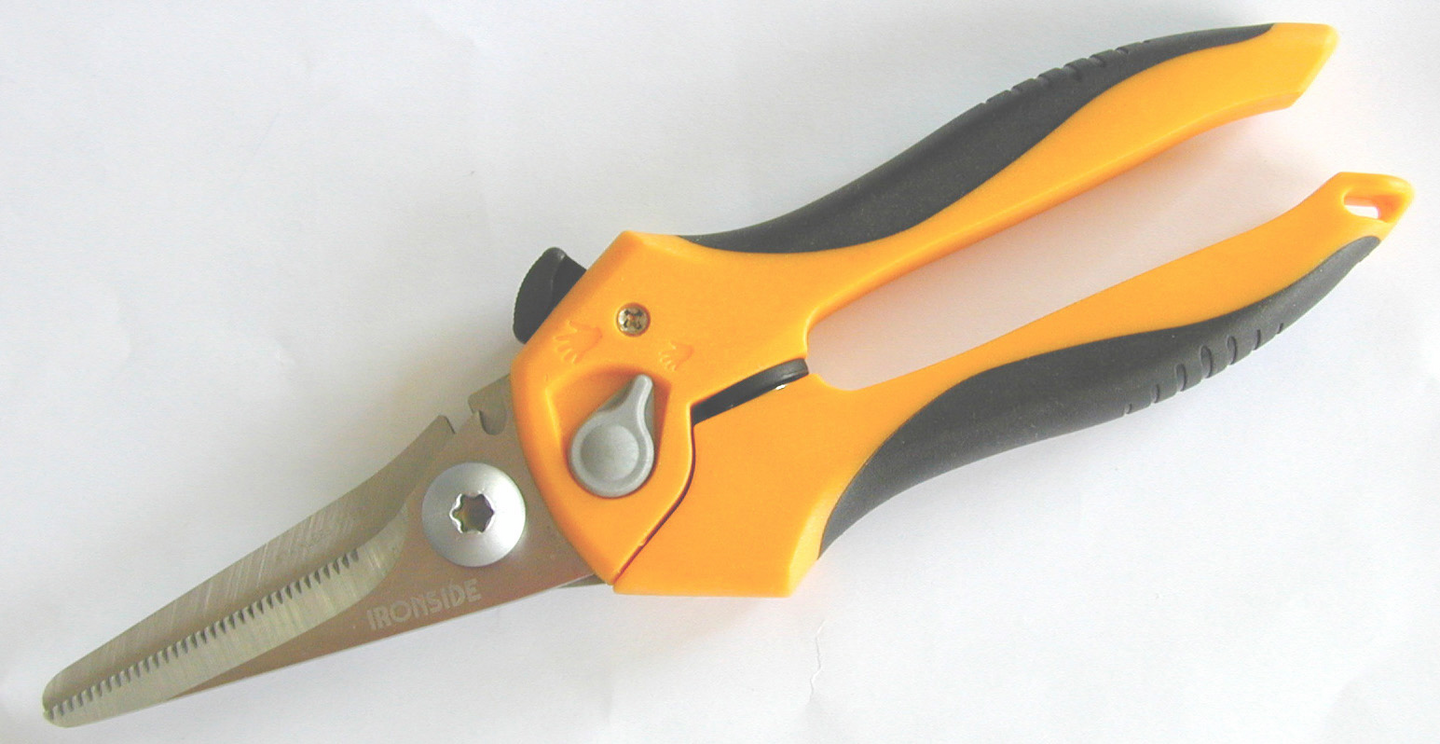 Yleisleikkurit Ironside 205mm rst