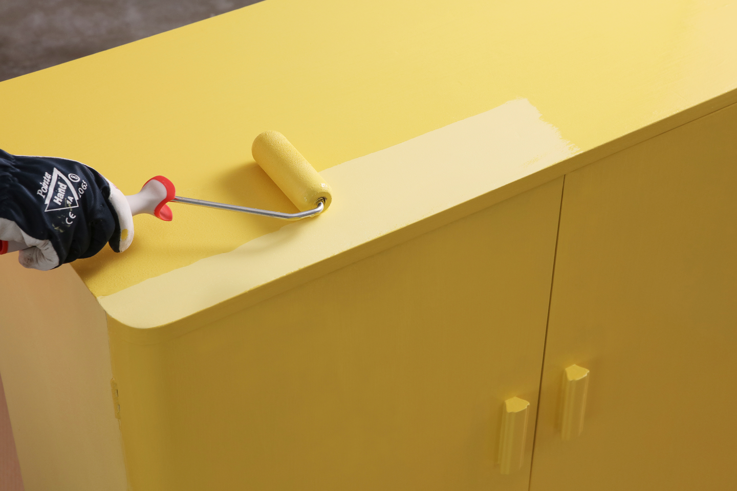 Helmi 80 Kalustemaali kiiltävä