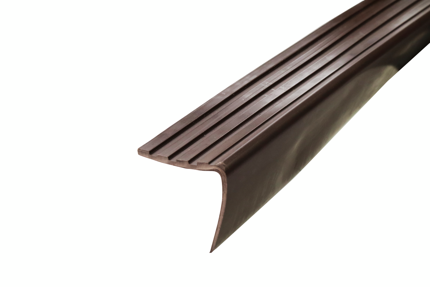 Askelkulmalista 38x37mm 2,5m muovia tummanruskea AK 38-103