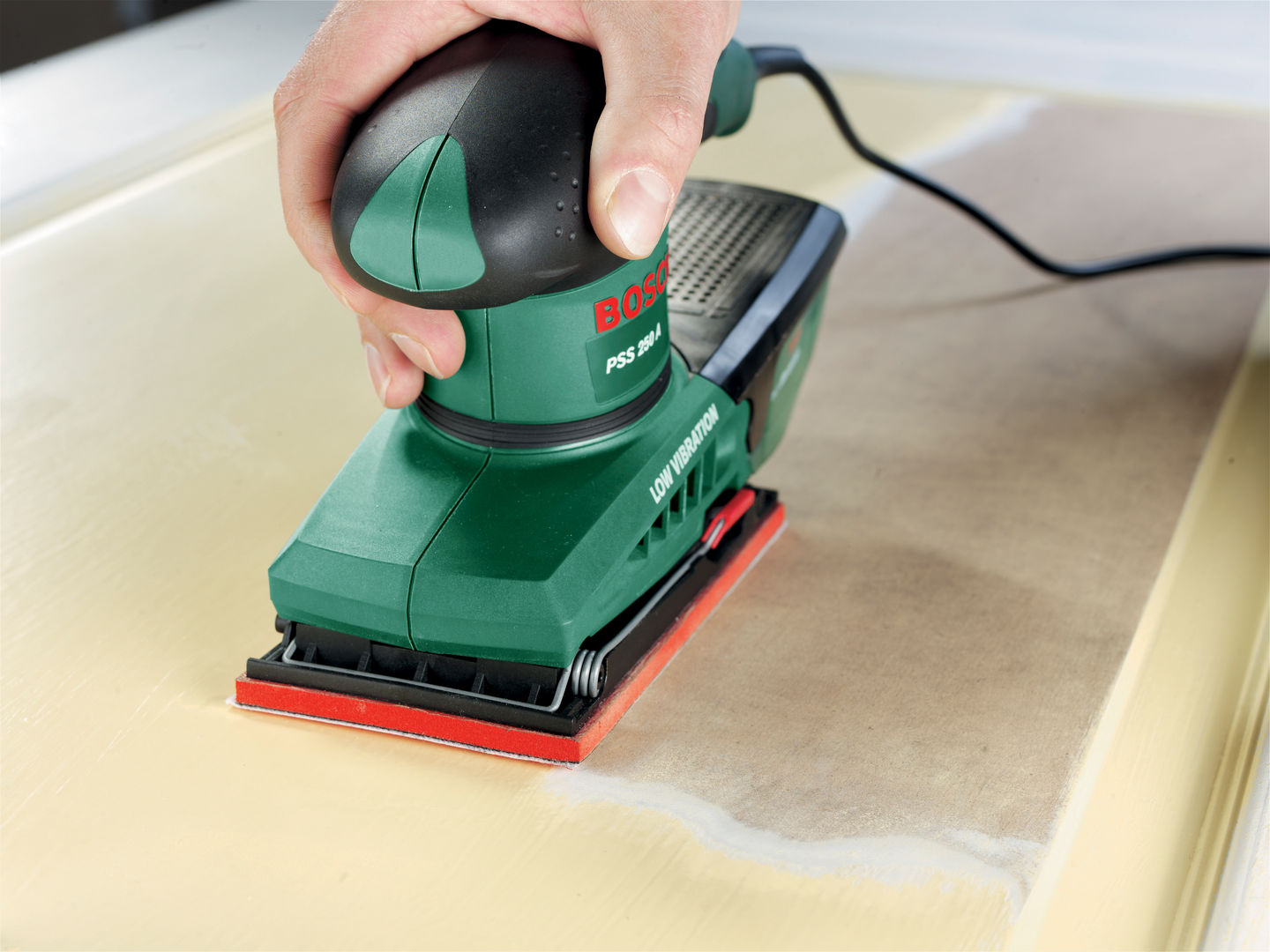 Tasohiomakone Bosch PSS 250 AE 250W