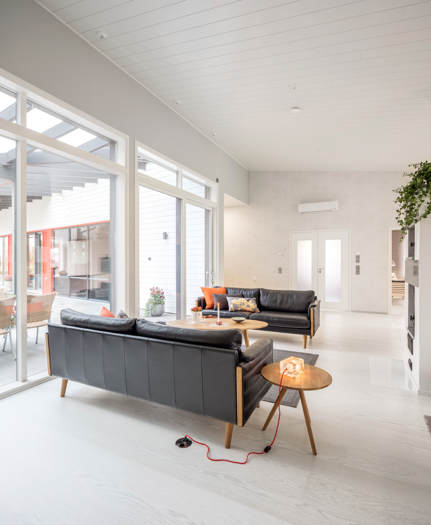 Sisustuspaneeli 8x160x2080 MDF valkoinen päätypontattu 1,58m²