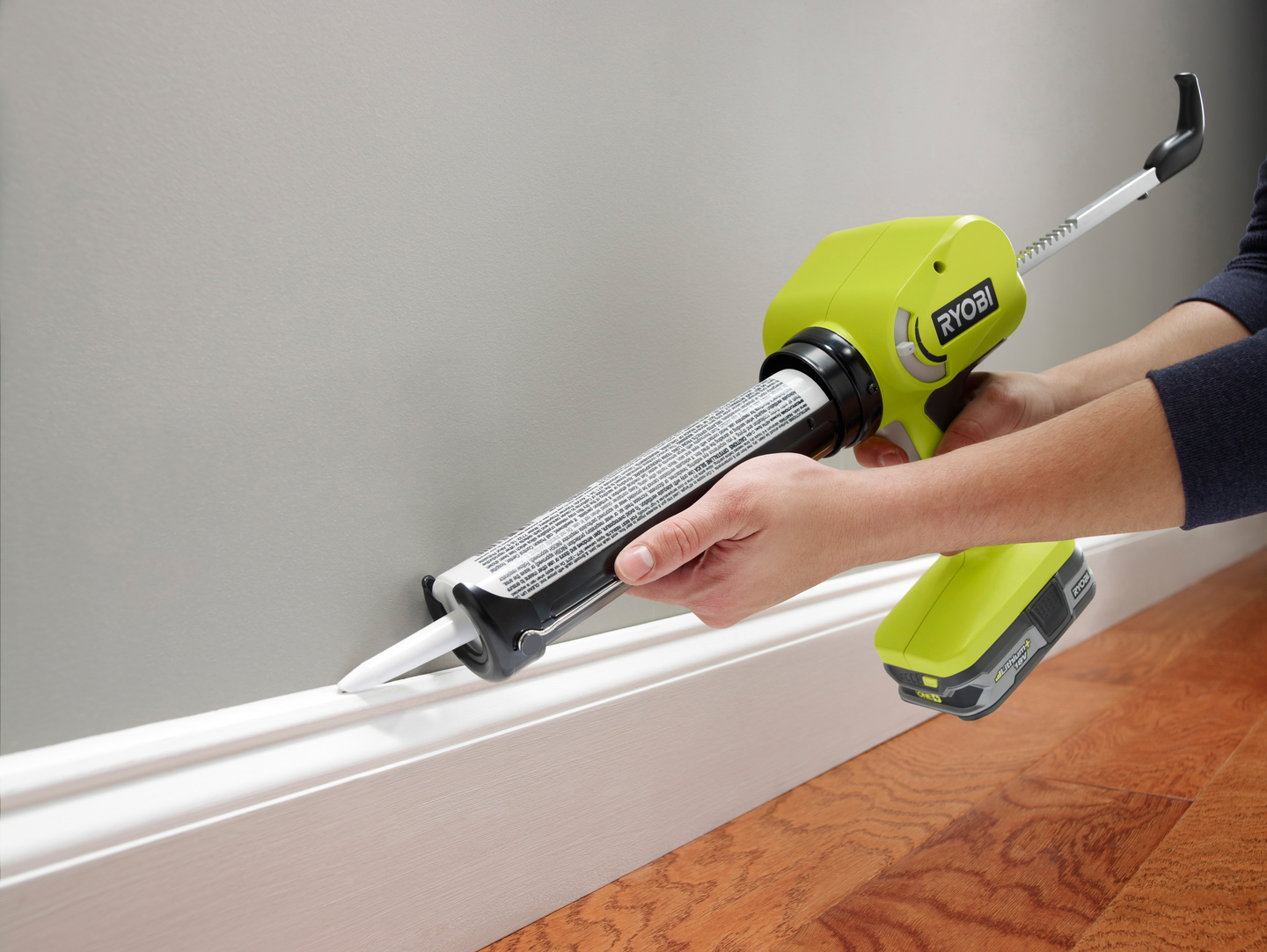 Akkusilikonipuristin Ryobi ONE+ 18V runko