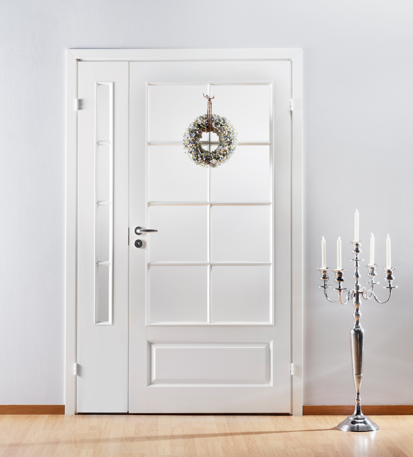 Sisäovi Swedoor Style 42 kevytpeiliovi maalattu valk. kirkas lasi