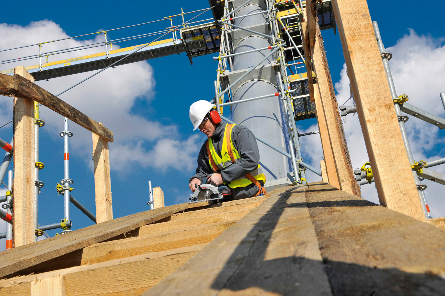 Pyörösaha Bosch GKS 18 V-LI Solo L-BOXX