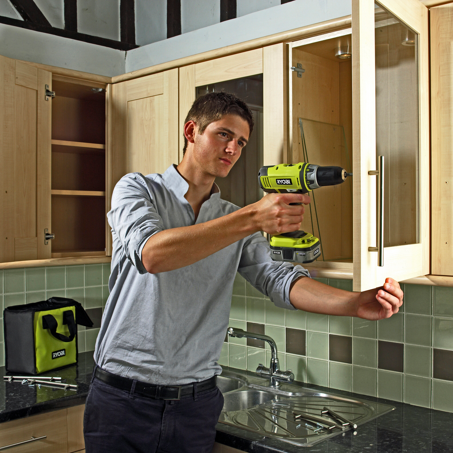 Akkuporakone Ryobi LCD14022