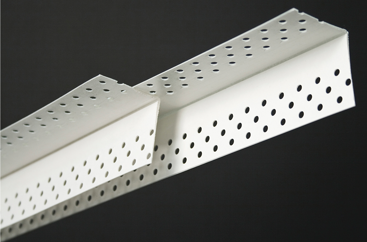 HÖRNLIST ALFORT AQUABEAD UTS 2,7M