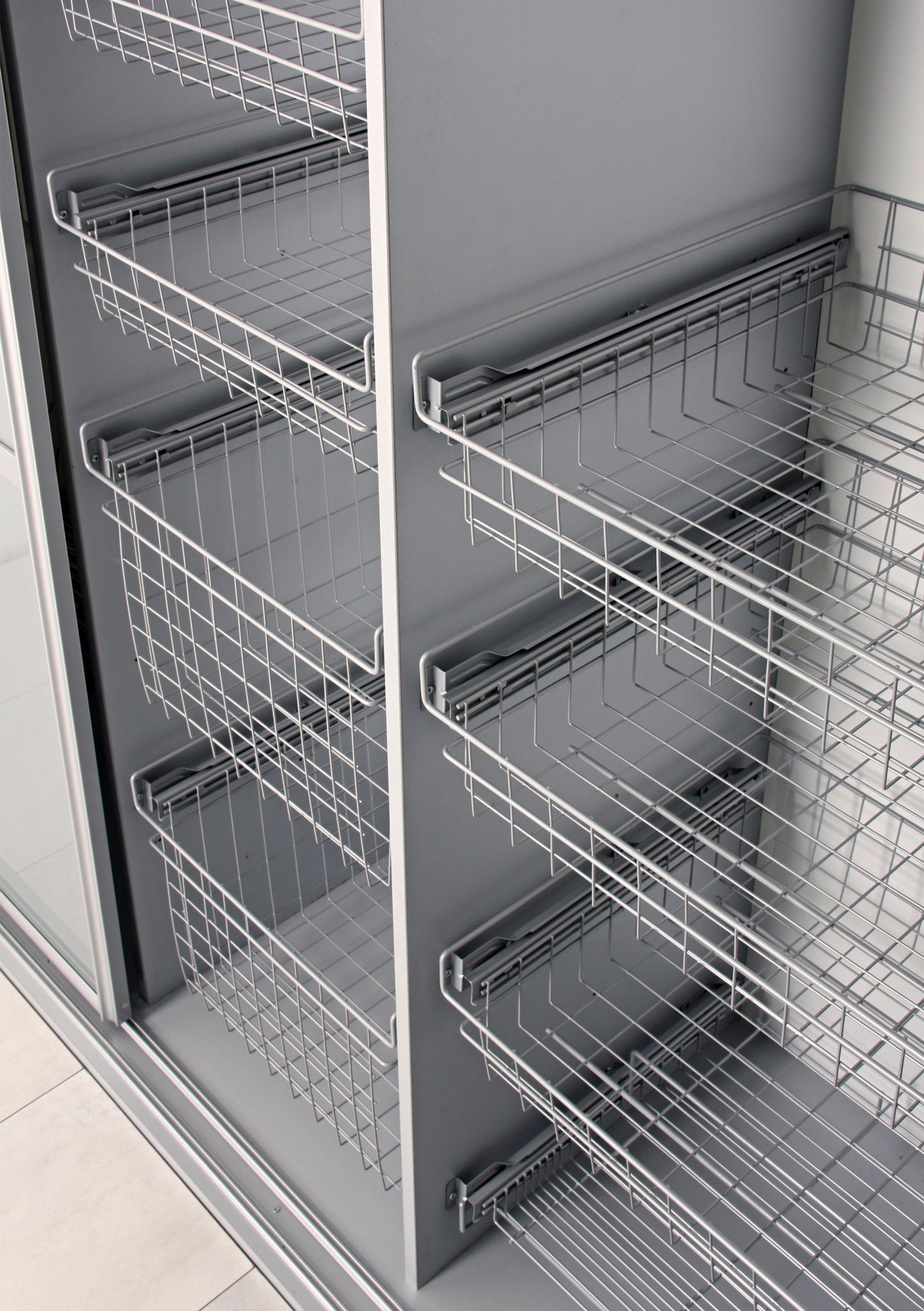 Rullakiskokori LM 601 337x440x320mm hopea