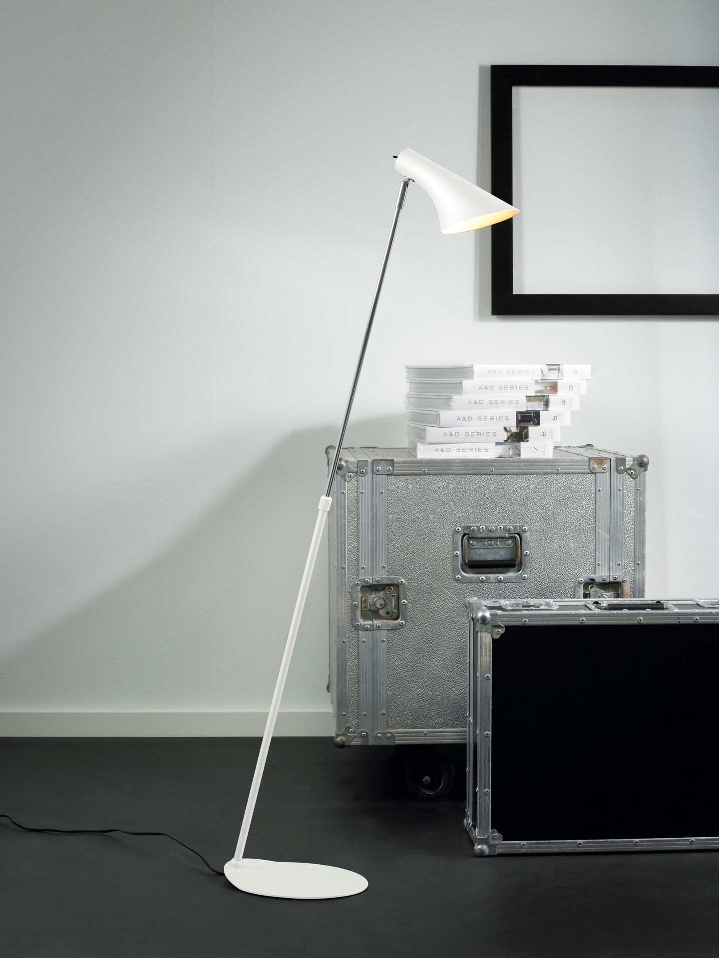 Lattiavalaisin Nordlux Vanila E14 129cm valkoinen