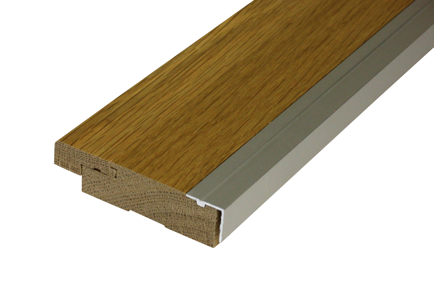 Vedeneristekynnys 23/8x92x1010 lakattu