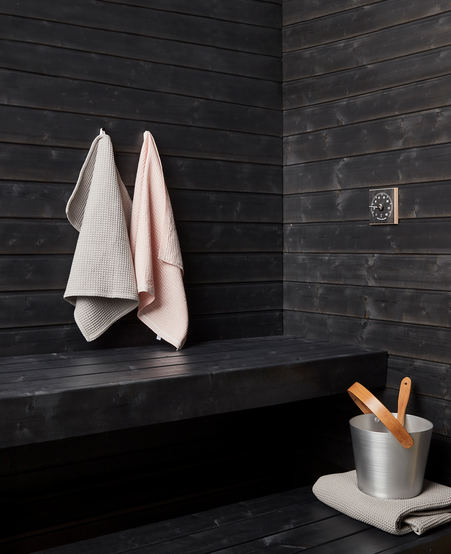 Laudelauta Cello 28x120x2400 TK saunasuojattu musta