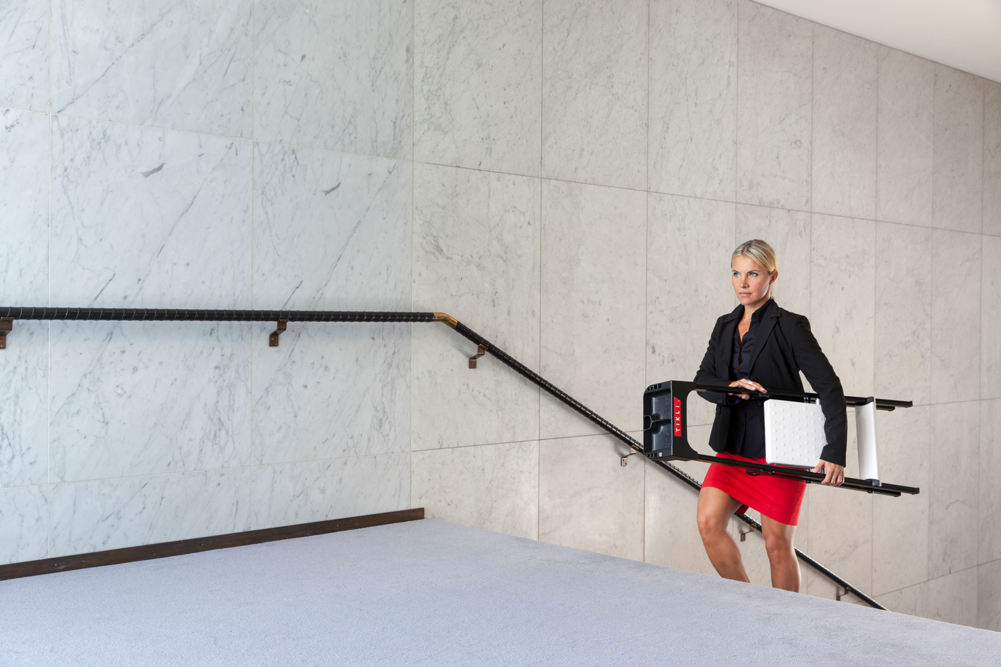 Askelmatikas Tikli Step2 musta-punainen