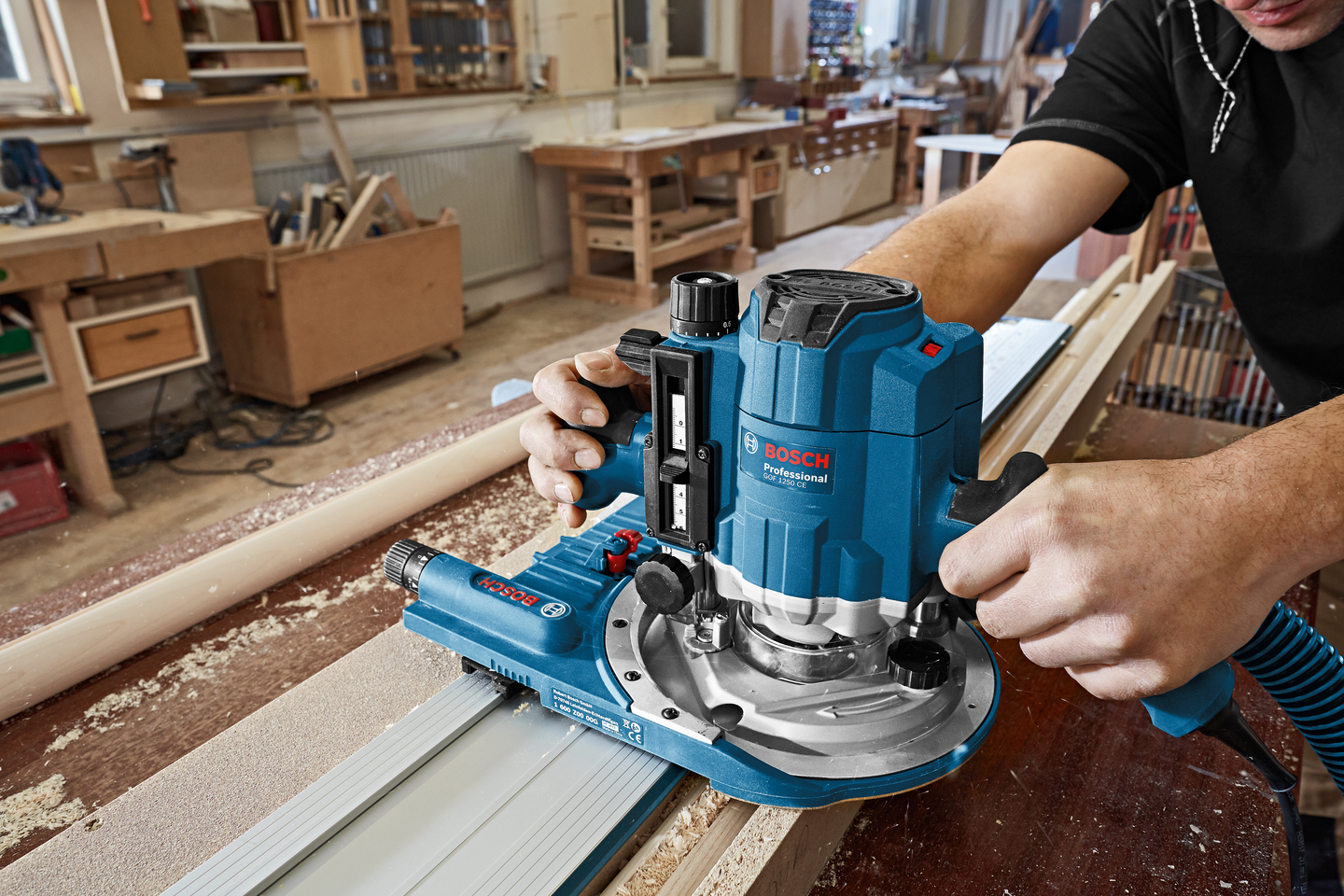 Yläjyrsin Bosch gof 1250 CE L-BOXX