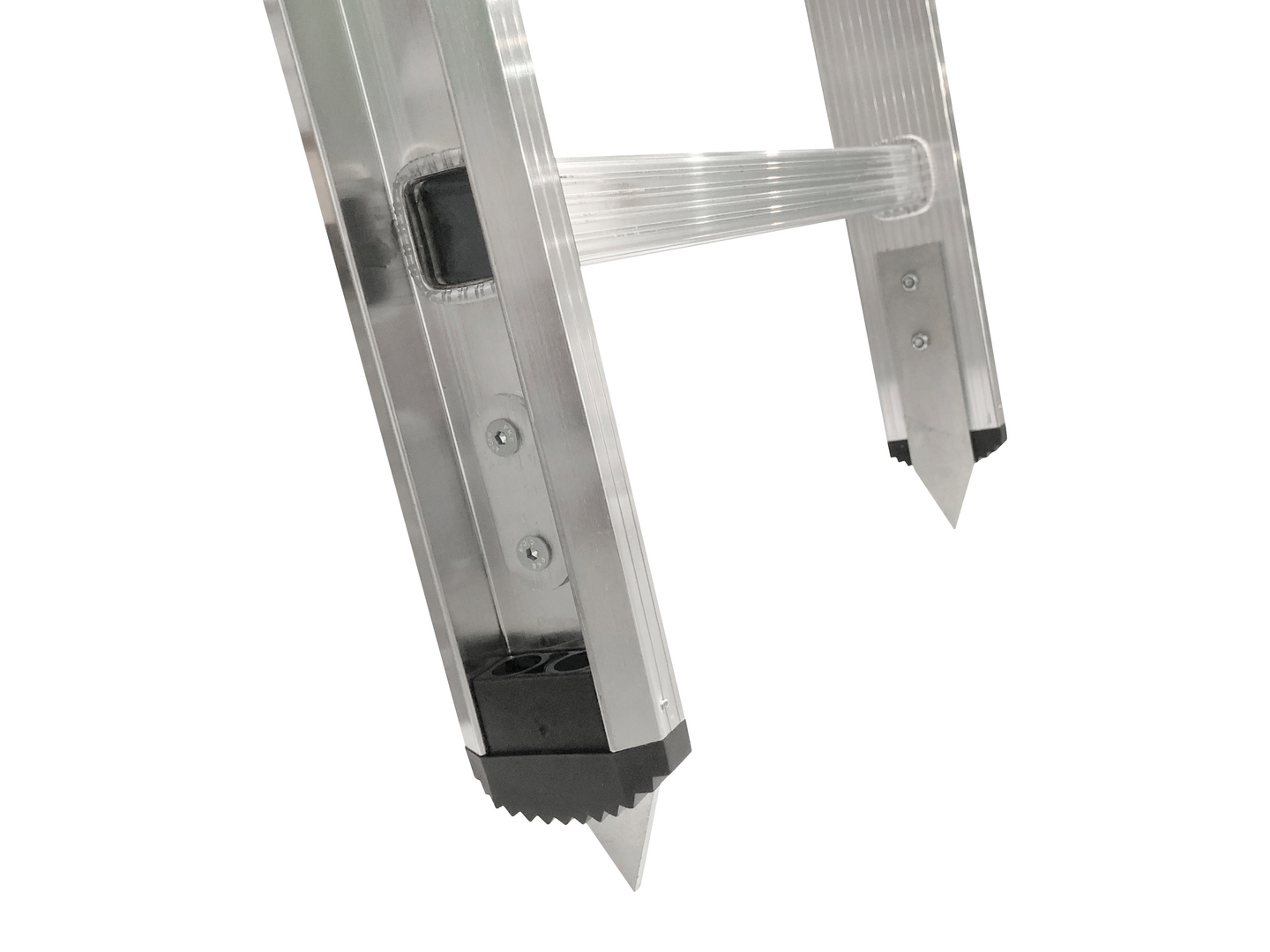 Jää-/maapiikkipari Tikli jatkotikkaaseen